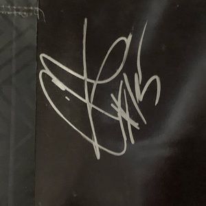 This is a Carmelo Anthony signed banner rare